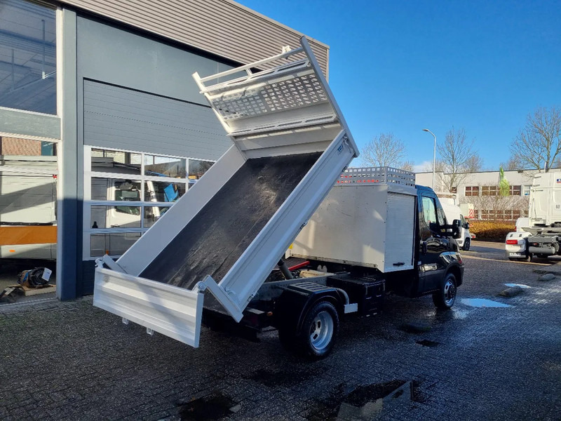 Iveco Daily 35C18 3.0D Kipper Hi-Matic Euro 6 GVW 3500 kg - Dodávka sklápěč: obrázek 2 Iveco Daily 35C18 3.0D Kipper Hi-Matic Euro 6 GVW 3500 kg - Dodávka sklápěč: obrázek 2