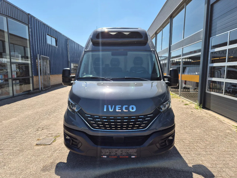 Iveco Daily 35S18 L4H3/ Fleischwagen/ Meattransport/ TK C 450 MAX/ Nr.2 - Chladící dodávka: obrázek 4 Iveco Daily 35S18 L4H3/ Fleischwagen/ Meattransport/ TK C 450 MAX/ Nr.2 - Chladící dodávka: obrázek 4