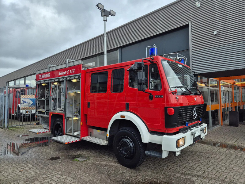 Mercedes-Benz SK 1224 4x4 FIRETRUCK/ FEUERWEHR/ 2400L TANK/ EXPEDITION - Hasičský vůz: obrázek 2 Mercedes-Benz SK 1224 4x4 FIRETRUCK/ FEUERWEHR/ 2400L TANK/ EXPEDITION - Hasičský vůz: obrázek 2