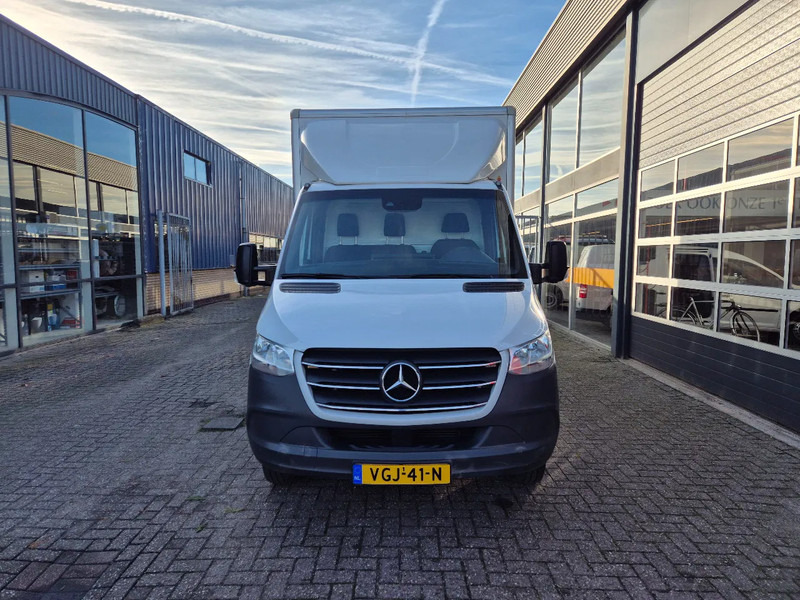 Mercedes-Benz Sprinter 519 CDI/ Koffer/ 3.0 CDI V6/ E6d - Dodávka skřín: obrázek 4 Mercedes-Benz Sprinter 519 CDI/ Koffer/ 3.0 CDI V6/ E6d - Dodávka skřín: obrázek 4