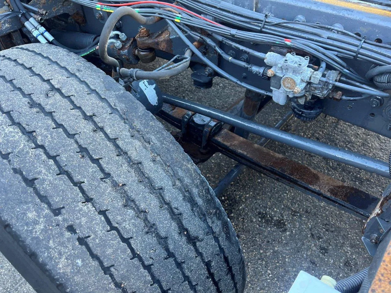 Podvozek s kabinou DAF 85.360 8X2 SINGLE CAB CHASSIS: obrázek 14 Podvozek s kabinou DAF 85.360 8X2 SINGLE CAB CHASSIS: obrázek 14