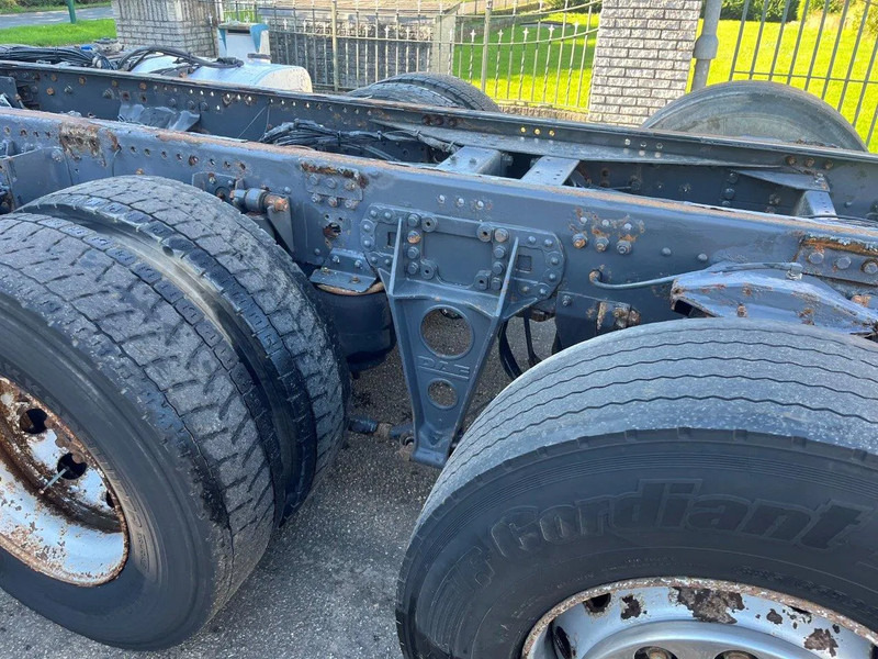 Podvozek s kabinou DAF 85.360 8X2 SINGLE CAB CHASSIS: obrázek 13 Podvozek s kabinou DAF 85.360 8X2 SINGLE CAB CHASSIS: obrázek 13