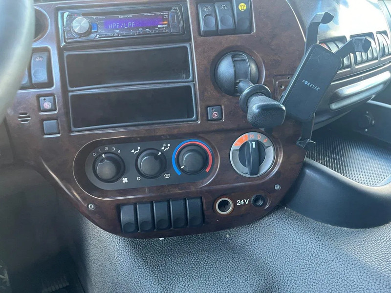 Podvozek s kabinou DAF 85.360 8X2 SINGLE CAB CHASSIS: obrázek 17 Podvozek s kabinou DAF 85.360 8X2 SINGLE CAB CHASSIS: obrázek 17