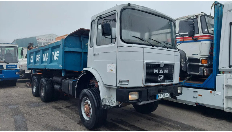 MAN 26.331 6x6 Kipper Steel - Sklápěč: obrázek 3 MAN 26.331 6x6 Kipper Steel - Sklápěč: obrázek 3