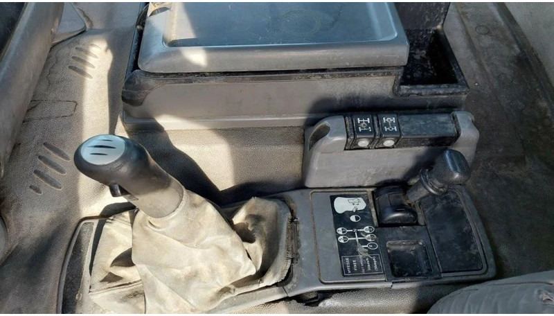 Autodomíchávač Renault Kerax 370 8x4 Mixer Steel: obrázek 9 Autodomíchávač Renault Kerax 370 8x4 Mixer Steel: obrázek 9