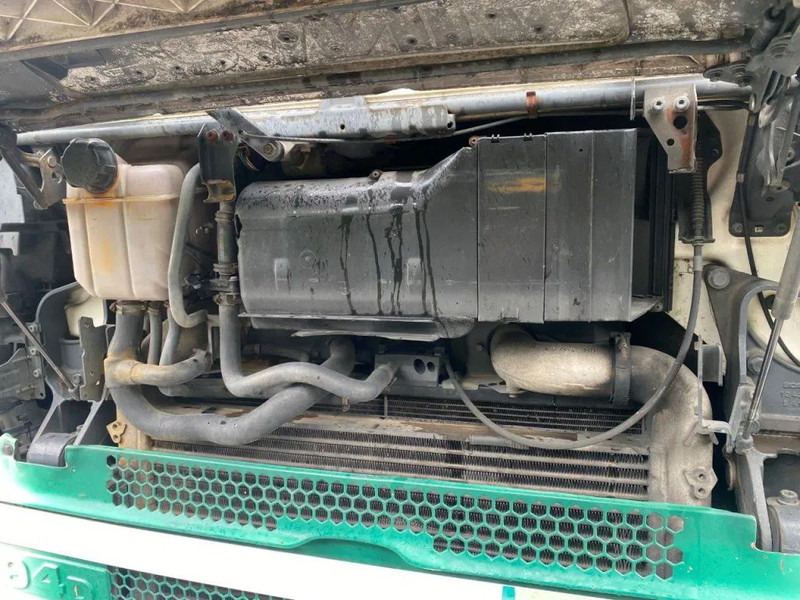 Scania P94-220 MANUAL BOX MECHANIC FUEL PUMP - Plachtový nákladní auto: obrázek 2 Scania P94-220 MANUAL BOX MECHANIC FUEL PUMP - Plachtový nákladní auto: obrázek 2