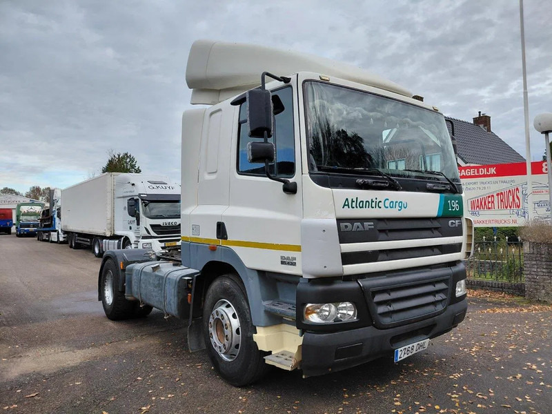 DAF CF 85.430 MANUAL ZF GEARBOX 4x2 Truckhead !! EURO 3 Engine !! - Tahač: obrázek 2 DAF CF 85.430 MANUAL ZF GEARBOX 4x2 Truckhead !! EURO 3 Engine !! - Tahač: obrázek 2