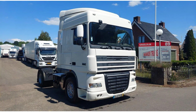DAF XF 105.410 4x2 - Tahač: obrázek 2 DAF XF 105.410 4x2 - Tahač: obrázek 2