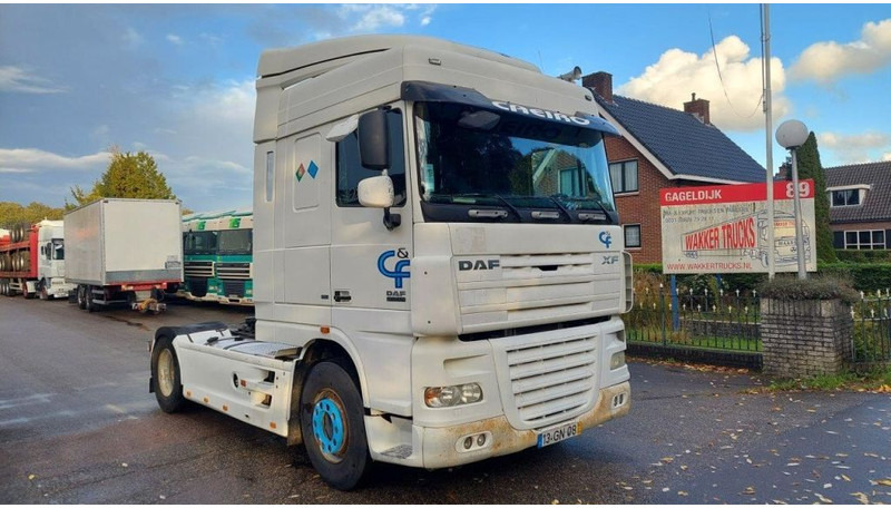 DAF XF 105.410 - Tahač: obrázek 2 DAF XF 105.410 - Tahač: obrázek 2