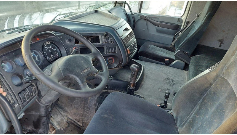 Tahač DAF XF 95.430 EURO 2 MANUAL GEARBOX: obrázek 8