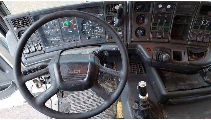 Tahač Scania R124-400 4x2 Retarder: obrázek 8 Tahač Scania R124-400 4x2 Retarder: obrázek 8