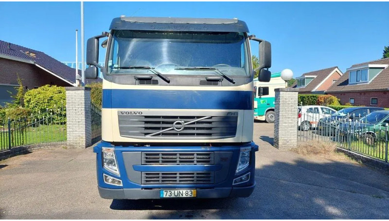 Volvo FH 12.420 - Tahač: obrázek 5 Volvo FH 12.420 - Tahač: obrázek 5