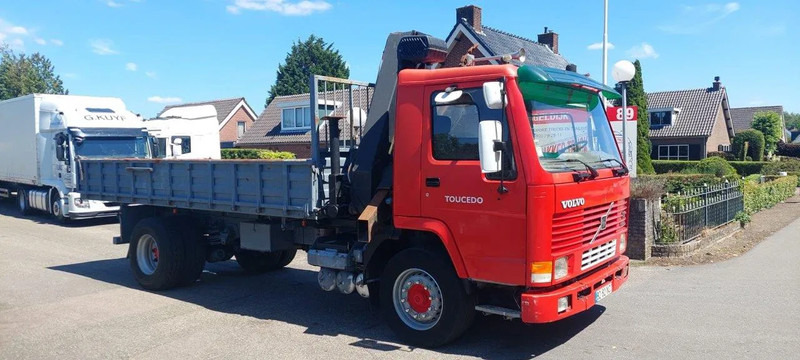 Volvo FL 10.320 4x2 Kipper Crane Steel Suspension - Sklápěč, Auto s hydraulickou rukou: obrázek 4 Volvo FL 10.320 4x2 Kipper Crane Steel Suspension - Sklápěč, Auto s hydraulickou rukou: obrázek 4