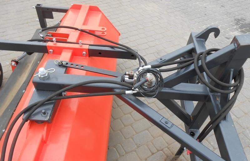 METAL-TECHNIK Zamiatarka 1,6/Sweeper - Zametač pro Zametací vůz: obrázek 1 METAL-TECHNIK Zamiatarka 1,6/Sweeper - Zametač pro Zametací vůz: obrázek 1
