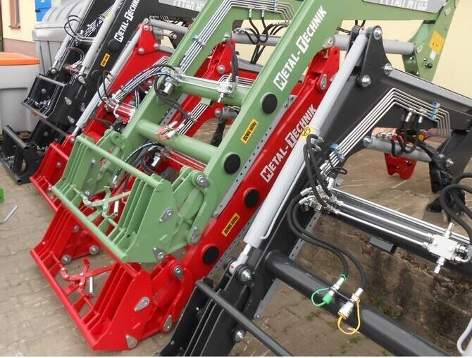Metal-Technik Frontlader für Fendt/ Front loader/ Ładowacz TUR - Čelní nakladač pro traktor pro Traktor: obrázek 3 Metal-Technik Frontlader für Fendt/ Front loader/ Ładowacz TUR - Čelní nakladač pro traktor pro Traktor: obrázek 3