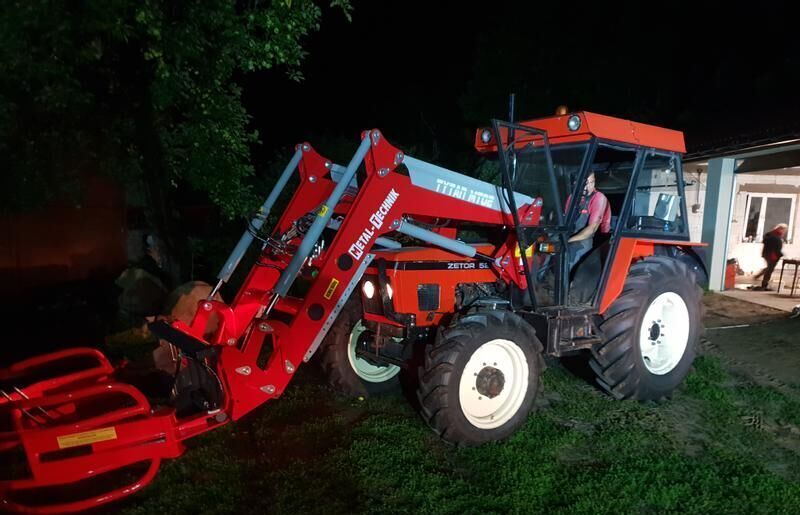 Metal-Technik für ZETOR PROXIMA 80, 90, 100 - Čelní nakladač pro traktor: obrázek 4 Metal-Technik für ZETOR PROXIMA 80, 90, 100 - Čelní nakladač pro traktor: obrázek 4