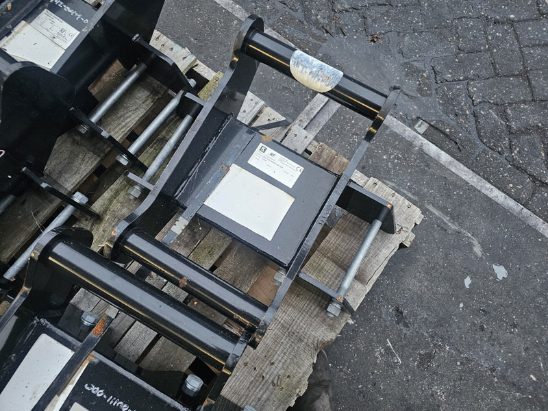 Adaptor plate s50 engcon s50 volvo s50 anbauplatte - Rychloupínací pro Stavební technika: obrázek 1 Adaptor plate s50 engcon s50 volvo s50 anbauplatte - Rychloupínací pro Stavební technika: obrázek 1