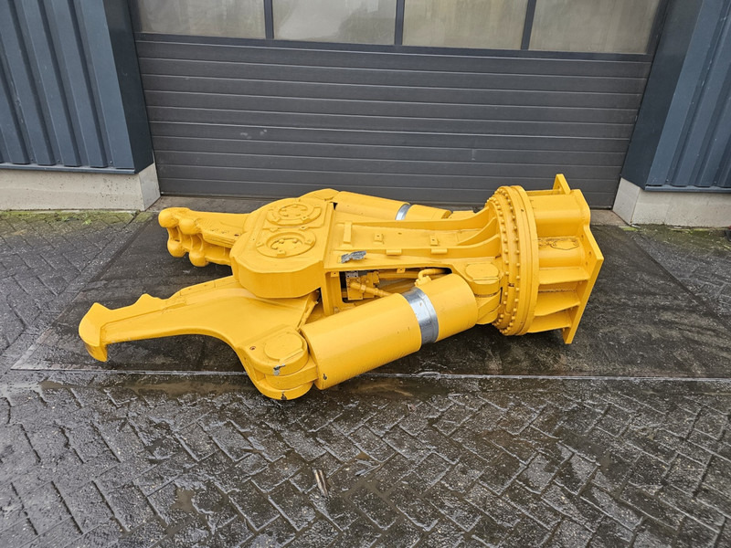 Epiroc atlas copco kruppcc3000 crusher atlas copco cc epiroc - Demoliční nůžky: obrázek 1 Epiroc atlas copco kruppcc3000 crusher atlas copco cc epiroc - Demoliční nůžky: obrázek 1