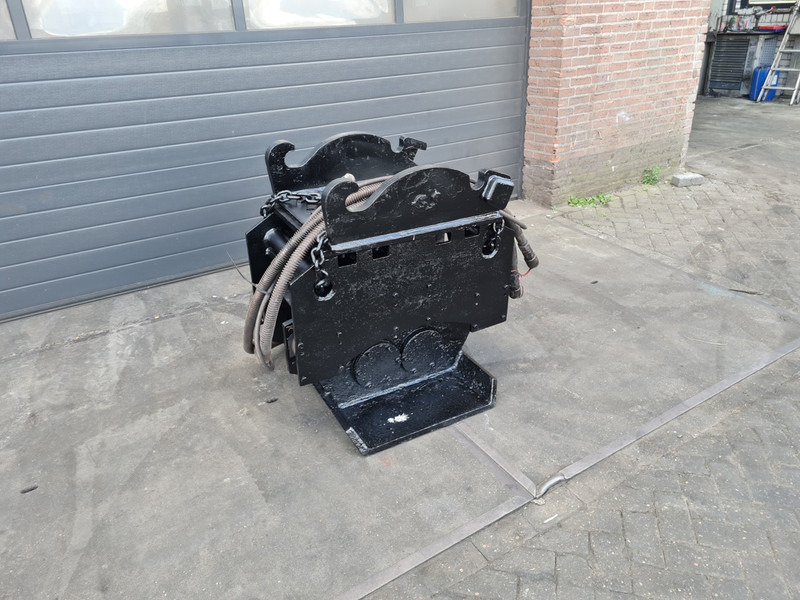 Trilblok cw 30 vibration plate dehaco npk verachtert cat - Vibrační deska: obrázek 2 Trilblok cw 30 vibration plate dehaco npk verachtert cat - Vibrační deska: obrázek 2