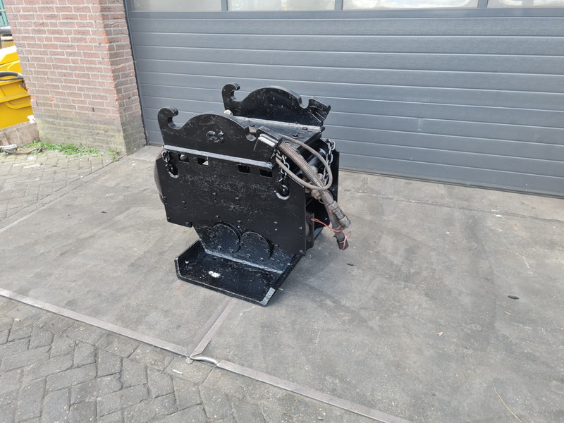 Trilblok cw 30 vibration plate dehaco npk verachtert cat - Vibrační deska: obrázek 1 Trilblok cw 30 vibration plate dehaco npk verachtert cat - Vibrační deska: obrázek 1