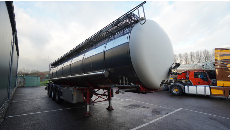 Burg 3 AXLE TANK CHEMIE TRAILER 30.000LTR - Cisternový návěs: obrázek 3 Burg 3 AXLE TANK CHEMIE TRAILER 30.000LTR - Cisternový návěs: obrázek 3