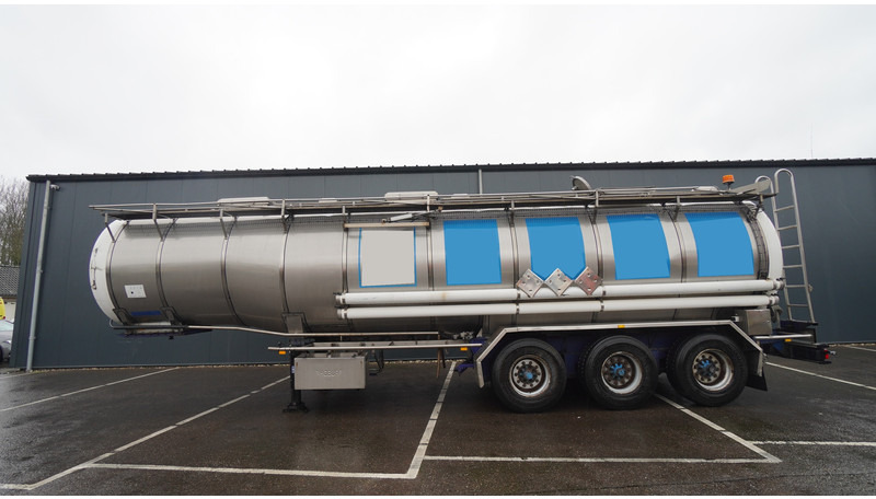 Burg 3 AXLE WATER TANK 32.000LTR - Cisternový návěs: obrázek 1 Burg 3 AXLE WATER TANK 32.000LTR - Cisternový návěs: obrázek 1