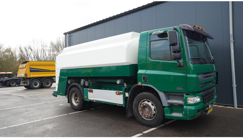 DAF 75.250 FUEL TANK TRUCK 11.300LTR 783.400KM - Cisternové vozidlo: obrázek 4 DAF 75.250 FUEL TANK TRUCK 11.300LTR 783.400KM - Cisternové vozidlo: obrázek 4