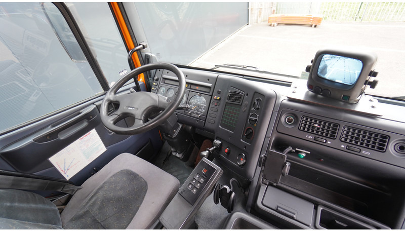 DAF CF 65.210 HOOKARM SYSTEM WITH PALFINGER PK 9501 CRANE - Auto s hydraulickou rukou: obrázek 5 DAF CF 65.210 HOOKARM SYSTEM WITH PALFINGER PK 9501 CRANE - Auto s hydraulickou rukou: obrázek 5