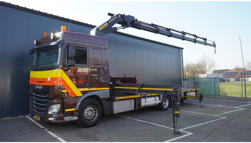 DAF XF 460 6X2 FLATBED TRUCK WITH PALFINGER PK 50002 CRANE - Auto s hydraulickou rukou: obrázek 2 DAF XF 460 6X2 FLATBED TRUCK WITH PALFINGER PK 50002 CRANE - Auto s hydraulickou rukou: obrázek 2