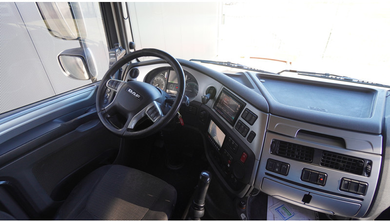 DAF XF460 8X2 HOOKARM SYSTEM TRUCK - Hákový nosič kontejnerů: obrázek 4 DAF XF460 8X2 HOOKARM SYSTEM TRUCK - Hákový nosič kontejnerů: obrázek 4