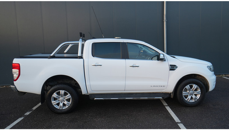 Ford Ranger LIMITED 2.0TDCi 4X4 9.000KM - Pick-up: obrázek 2 Ford Ranger LIMITED 2.0TDCi 4X4 9.000KM - Pick-up: obrázek 2