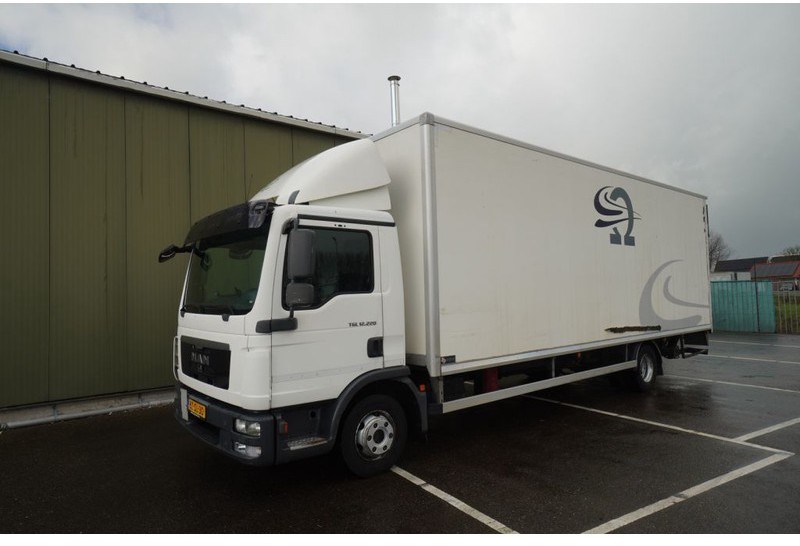 MAN TGL 12.220 CLOSED BOX EURO 5 D HOLLANDIA - Skříňový nákladní auto: obrázek 3 MAN TGL 12.220 CLOSED BOX EURO 5 D HOLLANDIA - Skříňový nákladní auto: obrázek 3