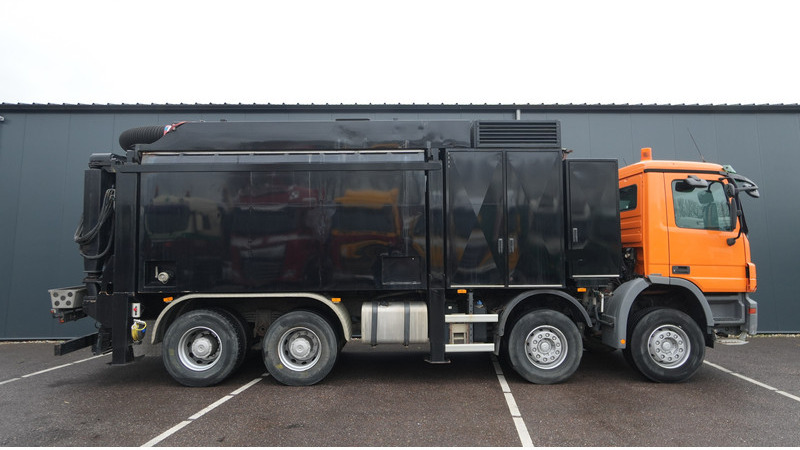 Mercedes-Benz ACTROS 4144 8X4 SEWER VACUUM MANUAL GEARBOX STEEL SUSPENSION - Čistič odpadových jam: obrázek 2 Mercedes-Benz ACTROS 4144 8X4 SEWER VACUUM MANUAL GEARBOX STEEL SUSPENSION - Čistič odpadových jam: obrázek 2