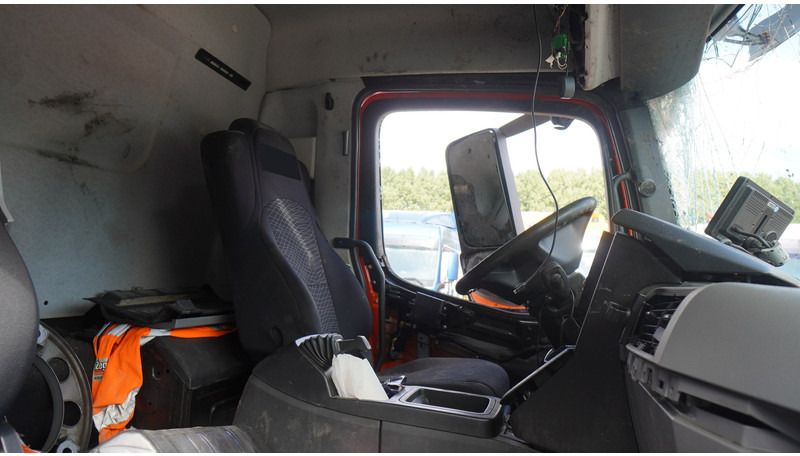 Mercedes-Benz ANTOS 2843 6x2 DAMAGED VEHICLE - Podvozek s kabinou: obrázek 4 Mercedes-Benz ANTOS 2843 6x2 DAMAGED VEHICLE - Podvozek s kabinou: obrázek 4