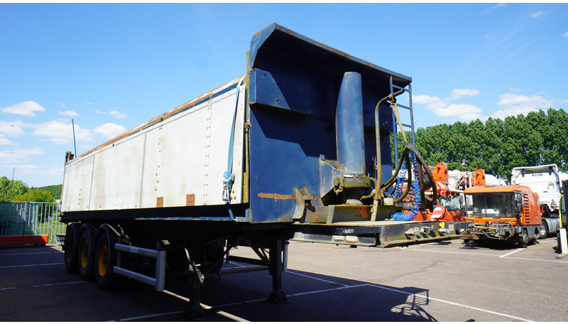 Renders 3 AXLE TIPPER TRAILER - Sklápěcí návěs: obrázek 3 Renders 3 AXLE TIPPER TRAILER - Sklápěcí návěs: obrázek 3