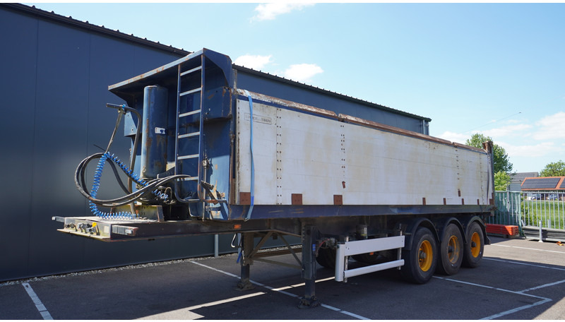 Renders 3 AXLE TIPPER TRAILER - Sklápěcí návěs: obrázek 2 Renders 3 AXLE TIPPER TRAILER - Sklápěcí návěs: obrázek 2