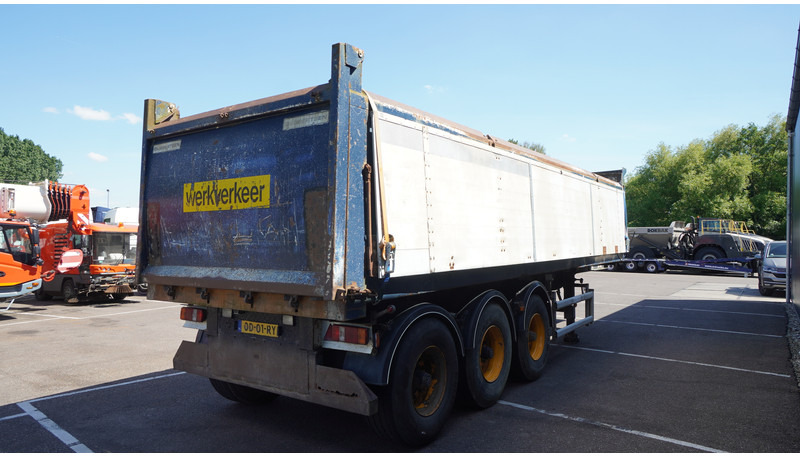 Renders 3 AXLE TIPPER TRAILER - Sklápěcí návěs: obrázek 5 Renders 3 AXLE TIPPER TRAILER - Sklápěcí návěs: obrázek 5