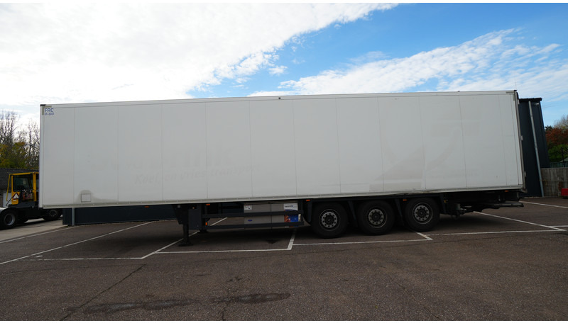 Schmitz Cargobull 3 AXLE FRIGO TRAILER - Chladírenský návěs: obrázek 1 Schmitz Cargobull 3 AXLE FRIGO TRAILER - Chladírenský návěs: obrázek 1