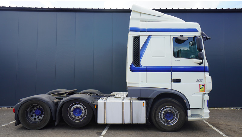 DAF XF 440 6X2 SPACECAB 718.000KM - Tahač: obrázek 2 DAF XF 440 6X2 SPACECAB 718.000KM - Tahač: obrázek 2