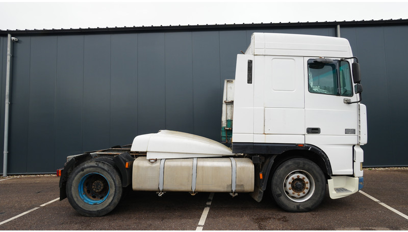 DAF XF 95.380 SC MANUAL GEARBOX EURO 3 - Tahač: obrázek 2 DAF XF 95.380 SC MANUAL GEARBOX EURO 3 - Tahač: obrázek 2