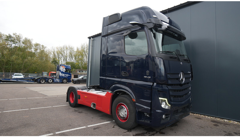 Mercedes-Benz ACTROS 1945 GIGASPACE 649.700KM - Tahač: obrázek 4 Mercedes-Benz ACTROS 1945 GIGASPACE 649.700KM - Tahač: obrázek 4