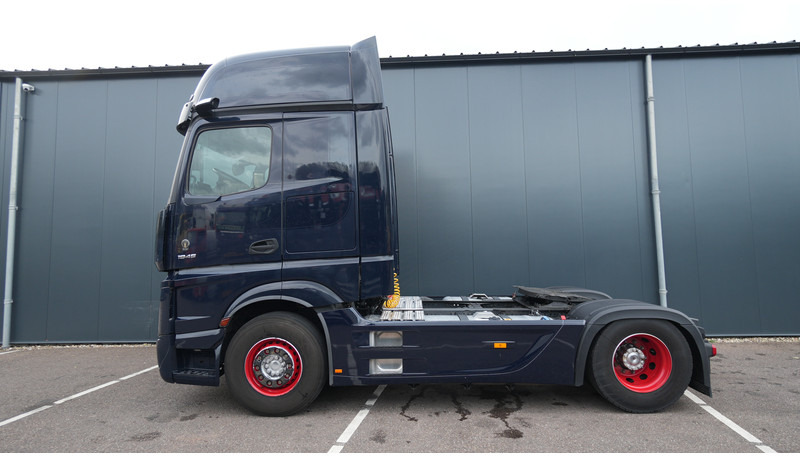 Mercedes-Benz ACTROS 1945 GIGASPACE 728.200KM - Tahač: obrázek 1 Mercedes-Benz ACTROS 1945 GIGASPACE 728.200KM - Tahač: obrázek 1