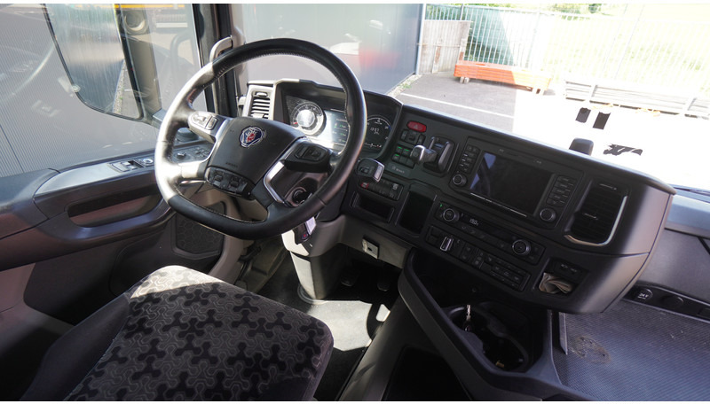 Scania R 410 LNG ADR 831.000KM RETARDER - Tahač: obrázek 5 Scania R 410 LNG ADR 831.000KM RETARDER - Tahač: obrázek 5