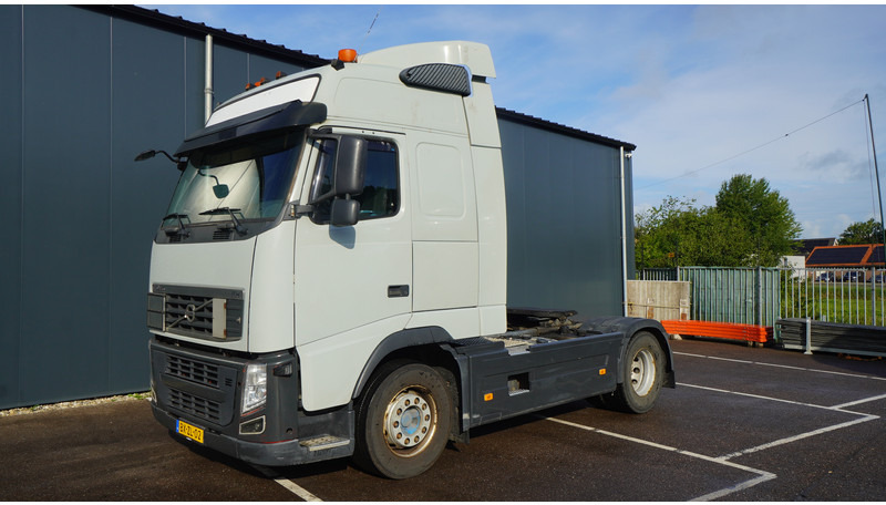 Volvo FH 420 ADR EURO 5 GLOBETROTTER - Tahač: obrázek 3 Volvo FH 420 ADR EURO 5 GLOBETROTTER - Tahač: obrázek 3