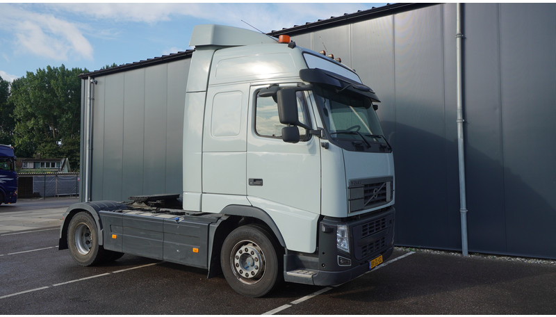 Volvo FH 420 ADR EURO 5 GLOBETROTTER - Tahač: obrázek 4 Volvo FH 420 ADR EURO 5 GLOBETROTTER - Tahač: obrázek 4