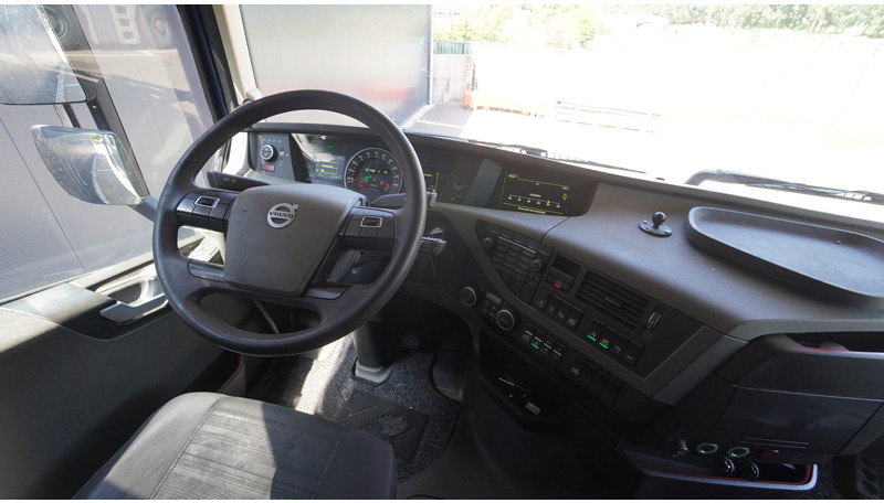 Volvo FH 460 EURO 6 GLOBETROTTER 657.000KM - Tahač: obrázek 5 Volvo FH 460 EURO 6 GLOBETROTTER 657.000KM - Tahač: obrázek 5