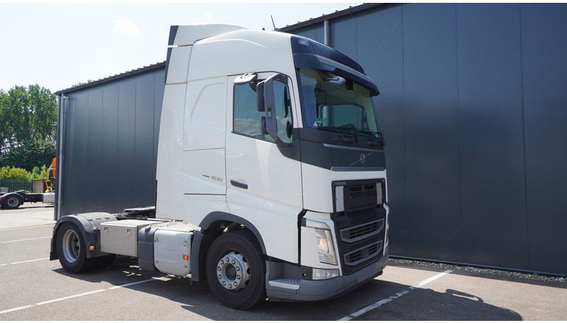 Volvo FH 460 EURO 6 GLOBETROTTER 679.000KM - Tahač: obrázek 4 Volvo FH 460 EURO 6 GLOBETROTTER 679.000KM - Tahač: obrázek 4