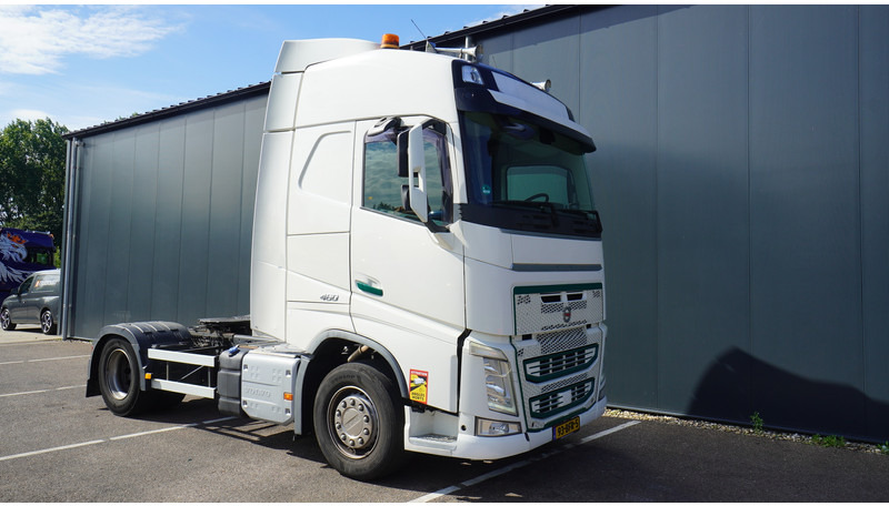 Volvo FH 460 EURO 6 GLOBETROTTER - Tahač: obrázek 4 Volvo FH 460 EURO 6 GLOBETROTTER - Tahač: obrázek 4