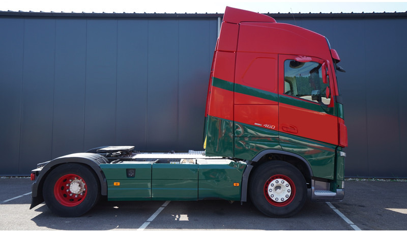 Volvo FH 460 EURO 6 GLOBETROTTER - Tahač: obrázek 2 Volvo FH 460 EURO 6 GLOBETROTTER - Tahač: obrázek 2