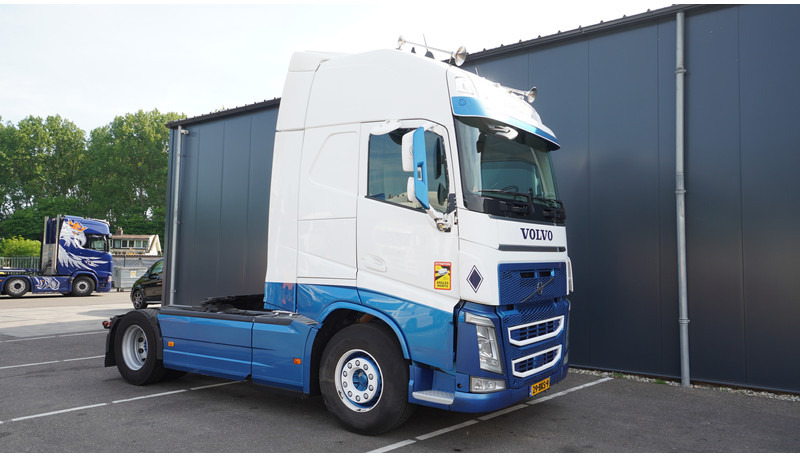 Volvo FH 460 GLOBETROTTER EURO 6 - Tahač: obrázek 4 Volvo FH 460 GLOBETROTTER EURO 6 - Tahač: obrázek 4